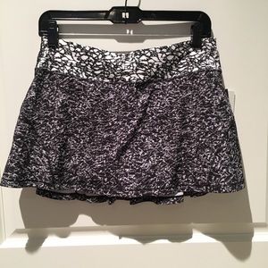 NWT LuLu Circuit Breaker Skirt